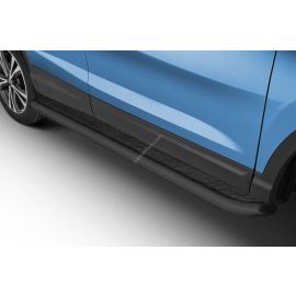 Nerezové bočné rámy STEELER s kovovým nášľapom Nissan Qashqai (2017 - 2021) čierne